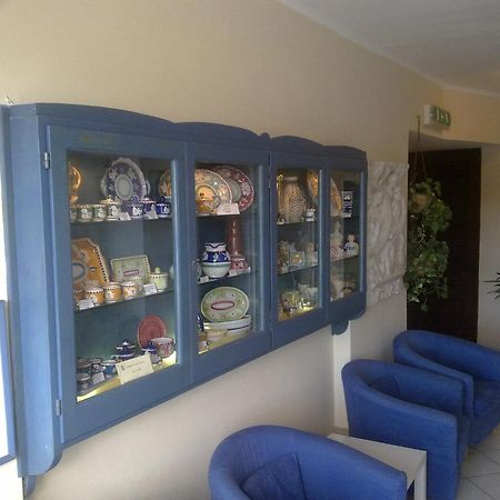 Hotel La Baia Понца Экстерьер фото