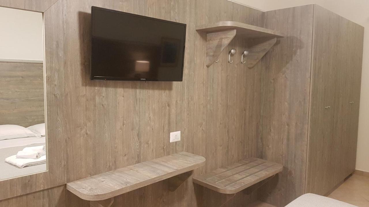 Hotel La Baia Понца Экстерьер фото